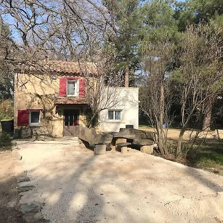 Le Cabanon De Vally Hébergement de vacances Caromb