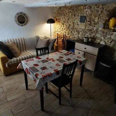 Hébergement de vacances Le Cabanon De Vally *